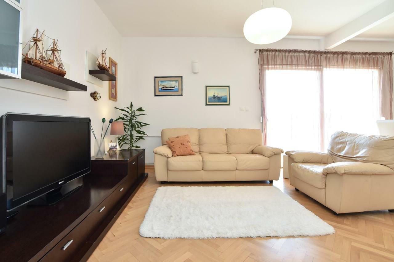 Apartment Bezic Каштела Экстерьер фото