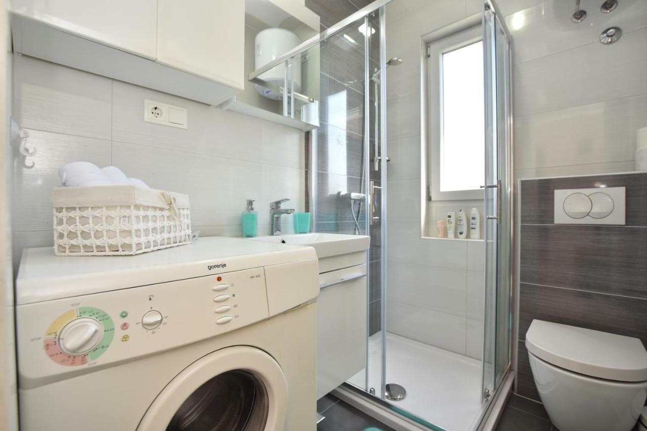 Apartment Bezic Каштела Экстерьер фото